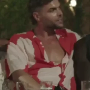 Love Island UK S12 Harry Hamlin Red Shirt